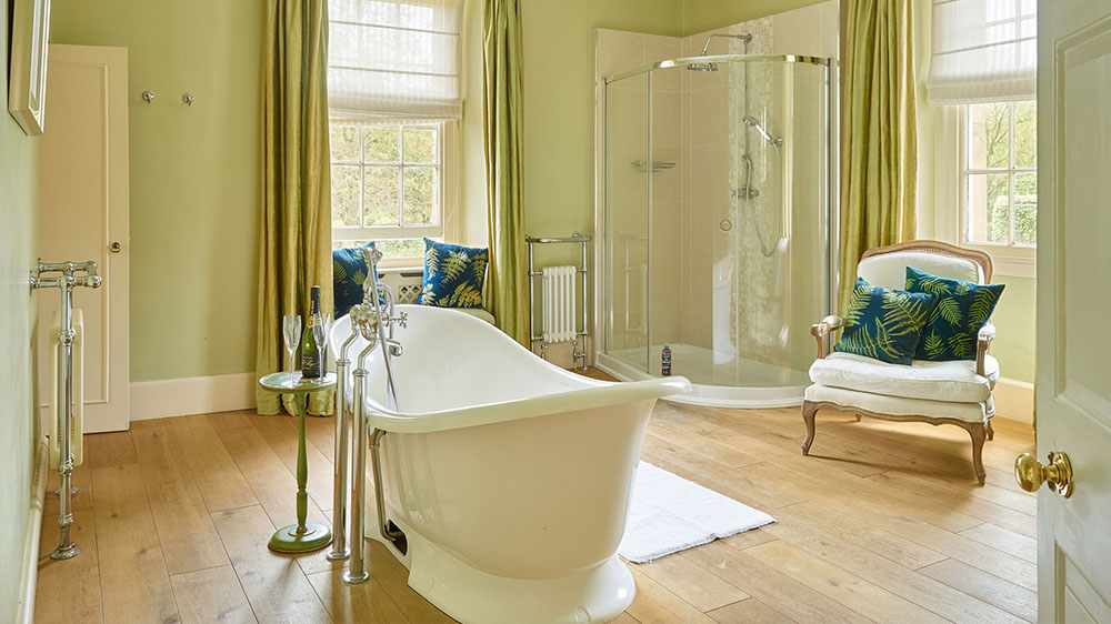 A luxurious roll top bath for an indulgent soak during your stay at Somerset Manor