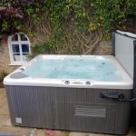 The large hot tub at Somerset Manor is available for groups all year round.