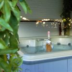 Norfolk Barns - Enjoy time in the hot tub, star gazing with your friends after a delicious dinner