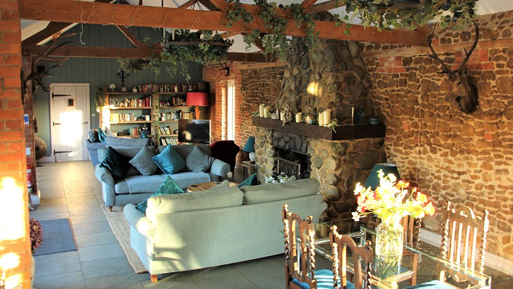  Norfolk Barns is an eight bedroom single storey house 