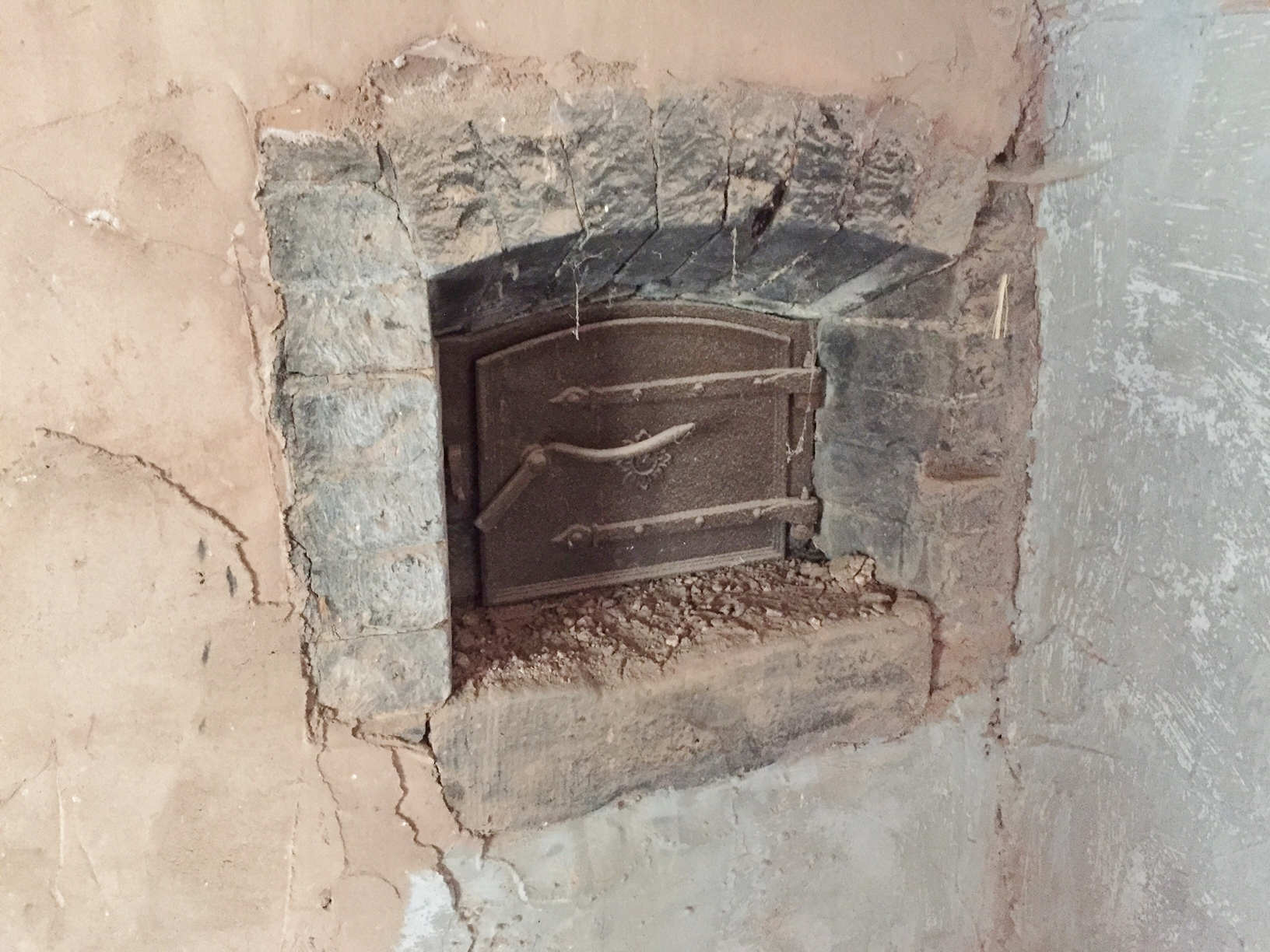 bread oven1 The Big House Company