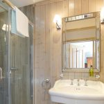 All the bedrooms at Tatham House have en-suite bath or shower rooms