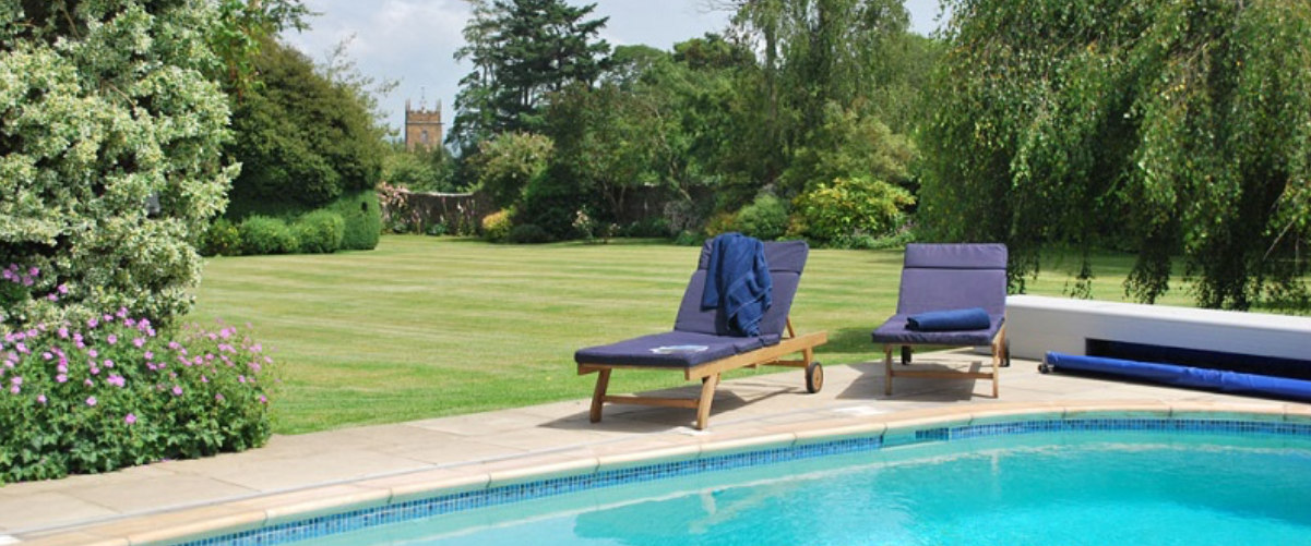 Luxurious Somerset Manor to hire with tennis court and swimming pool