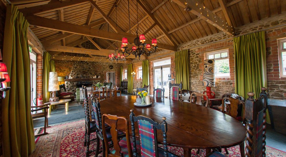 A large dining and sitting area for easy socialising
