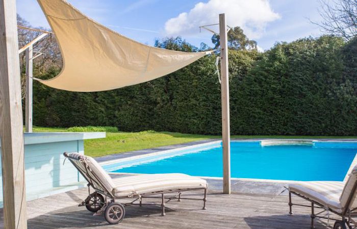 Sussex Manor large house to let with pool