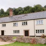 Front-of-the-house-bampton-farmhouse-sleeps-16