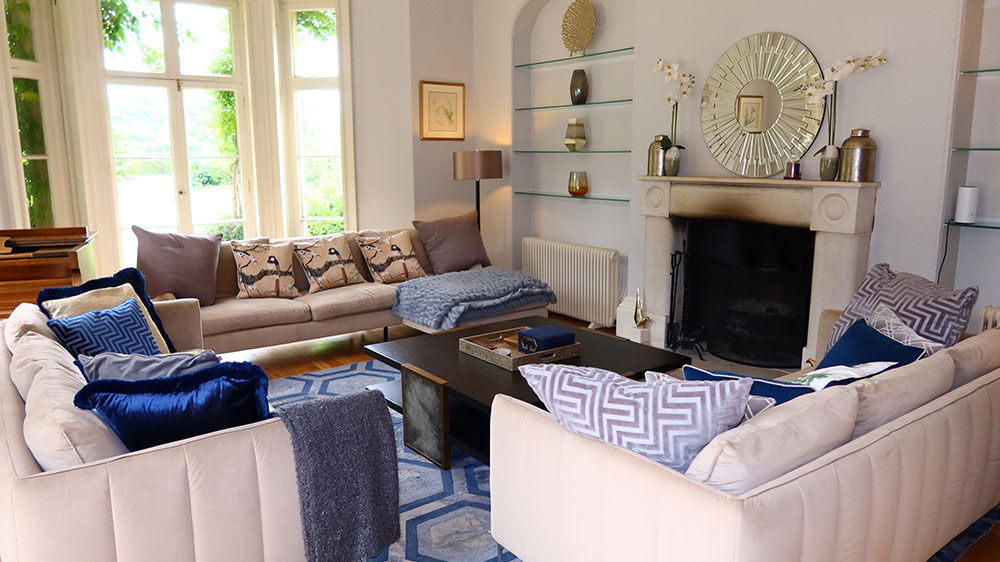 Somerset Manor has 2 large sitting rooms for big groups to enjoy