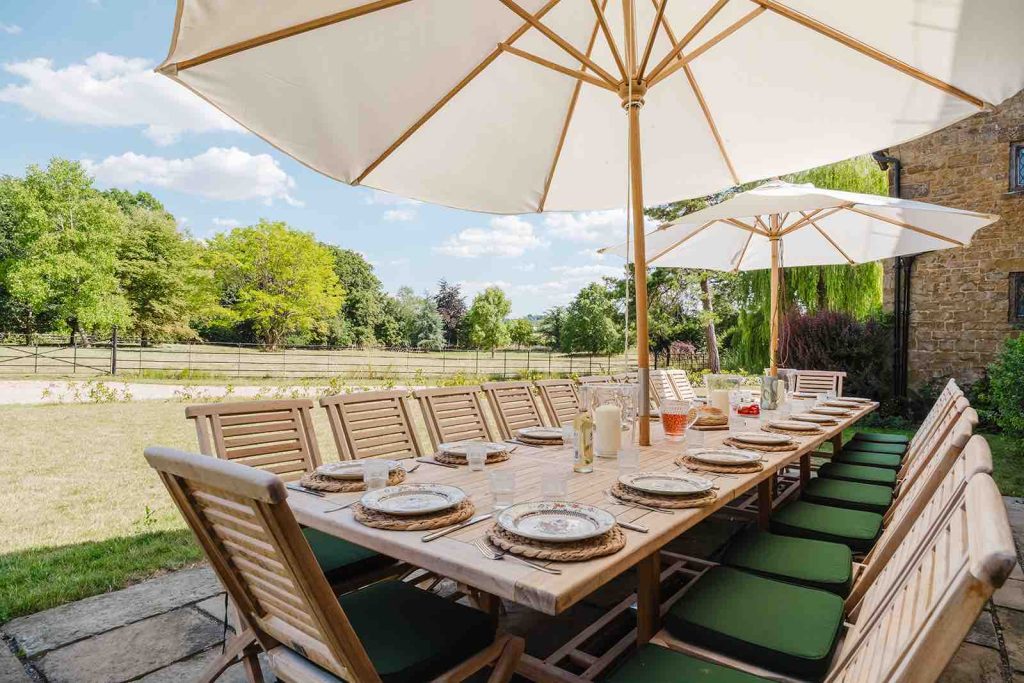 TheBigHouseCo-compressed-3 Tysoe Manor gardens in the Cotswolds countryside