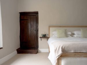 Bampton Longhouse Bedroom