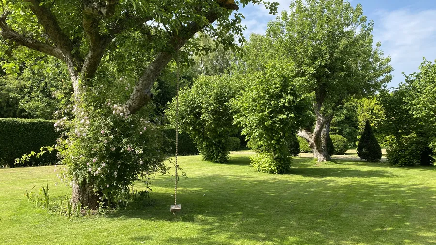 Riverside House Garden